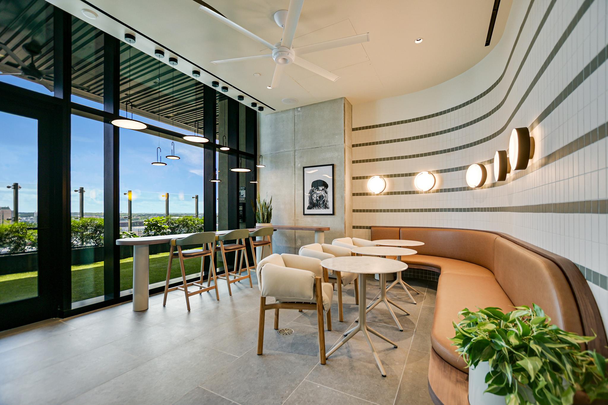 610 Davis Street Austin TX 78701