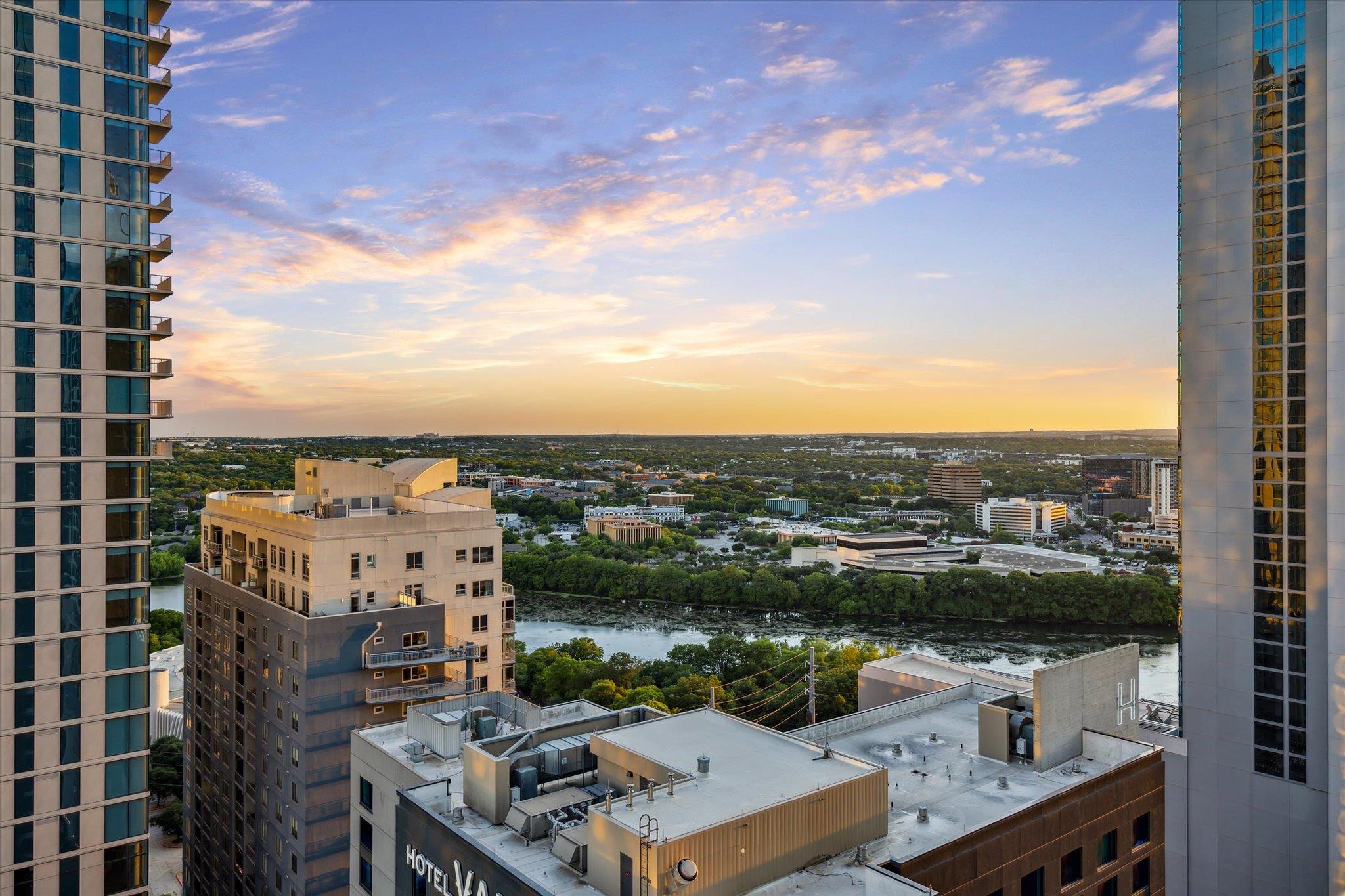610 Davis Street Austin TX 78701
