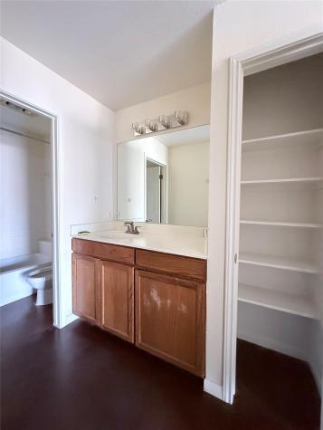 8621 Talyne Chaise Circle Austin TX 78729