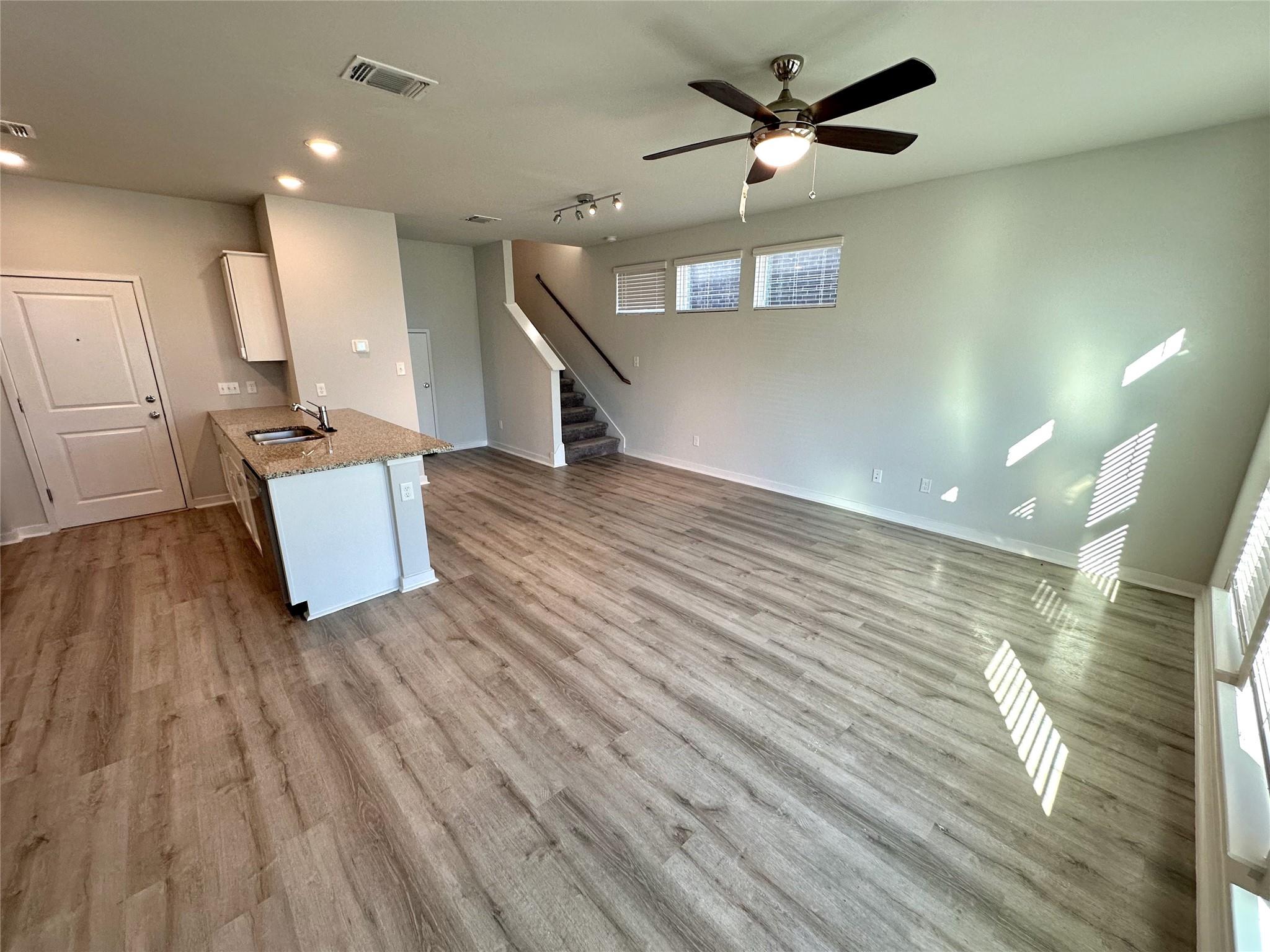605 W South Street Leander TX 78641