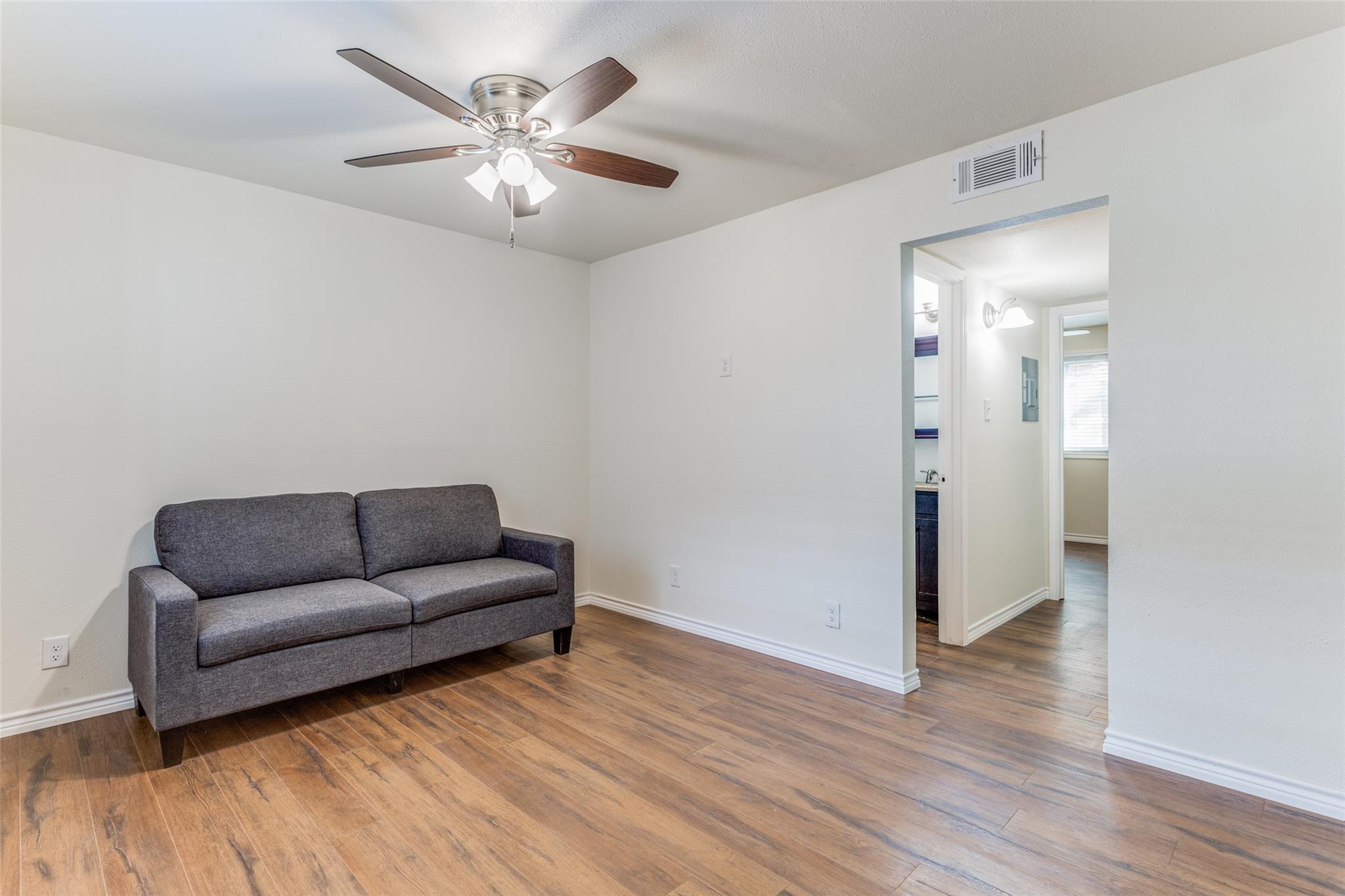 2401 Manor Road Austin TX 78722