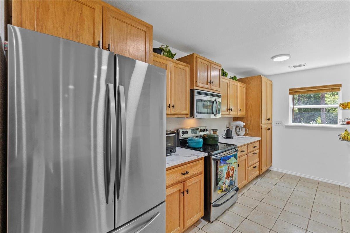 120 Lake Point Way Bastrop TX 78602