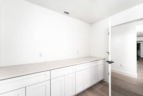 5102 Moss Point Lago Vista TX 78645