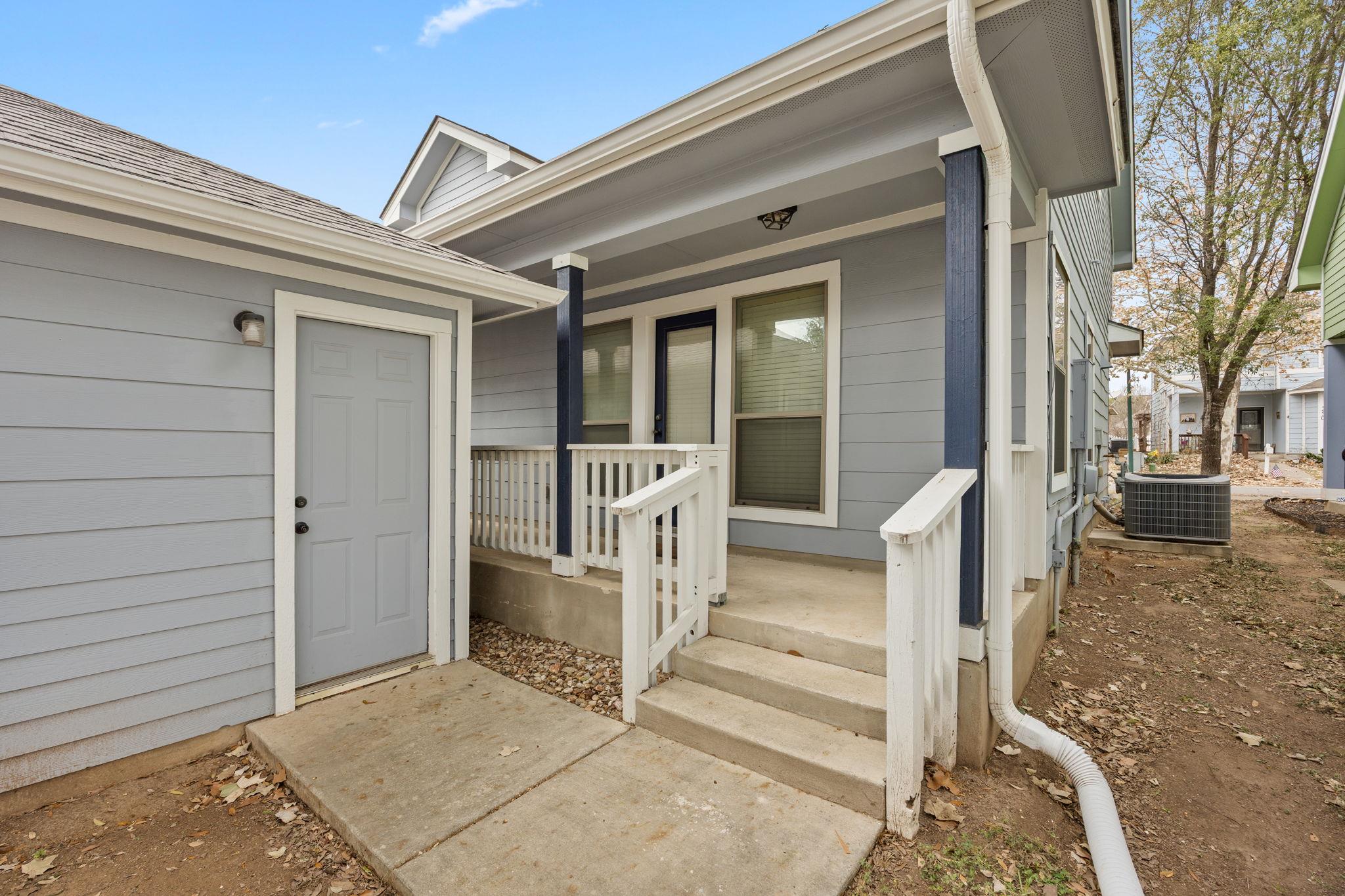 263 Cleveland Kyle TX 78640