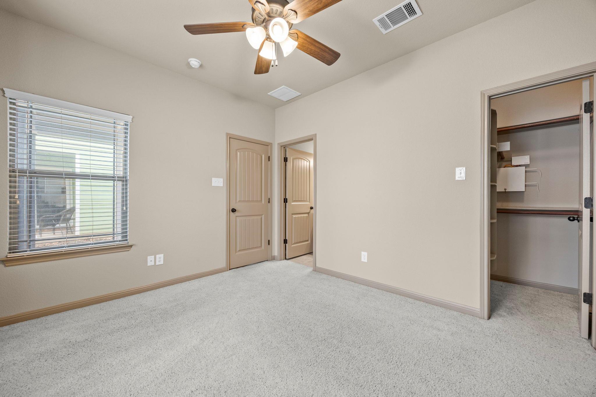 263 Cleveland Kyle TX 78640