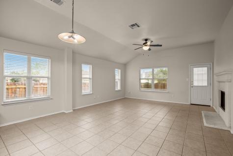 107 Aguilar Drive Hutto TX 78634