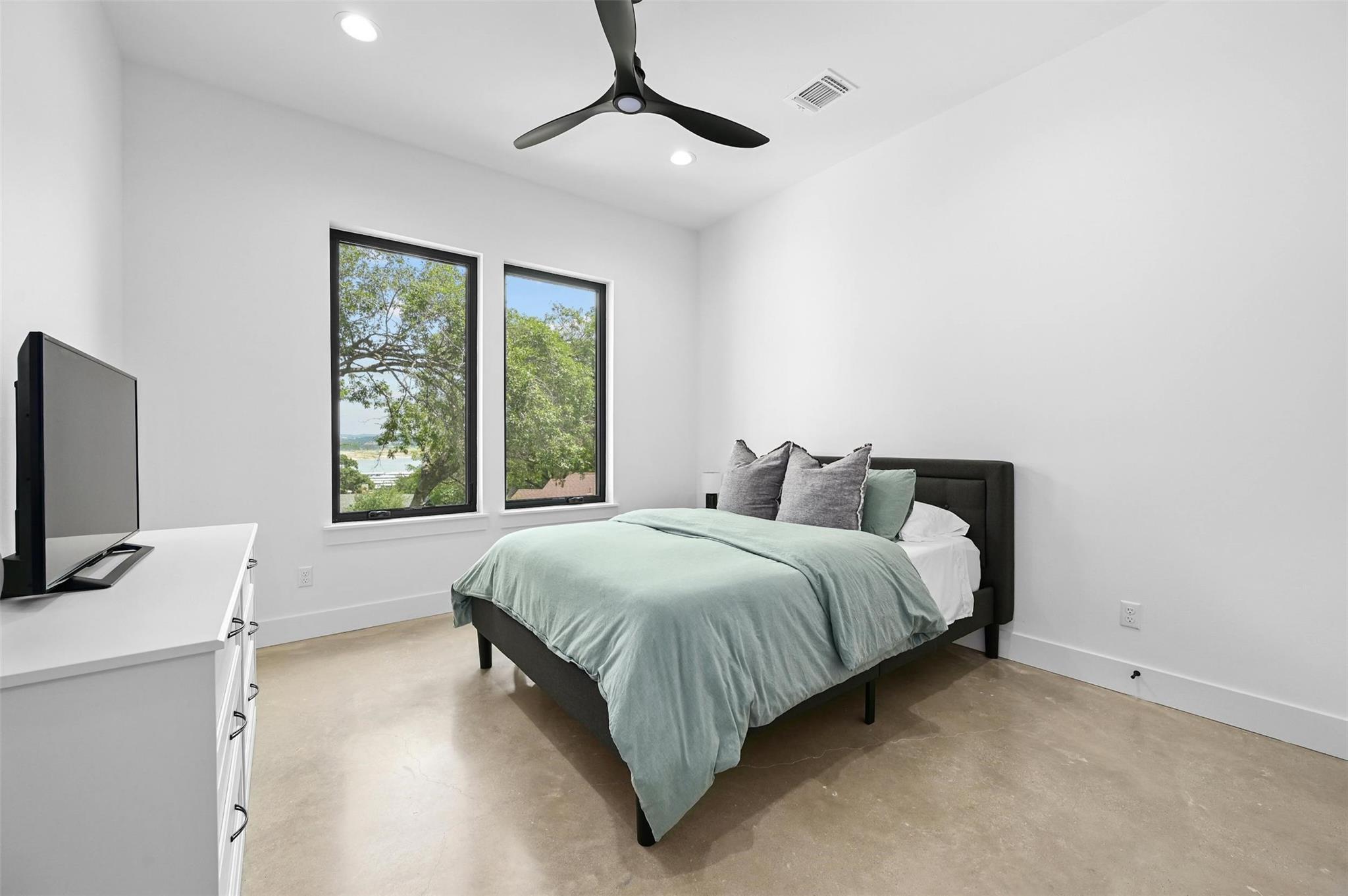 806 Sunfish Street Lakeway TX 78734
