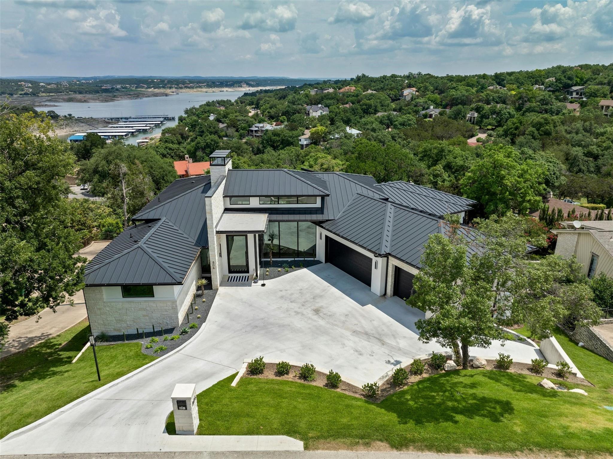 806 Sunfish Street Lakeway TX 78734