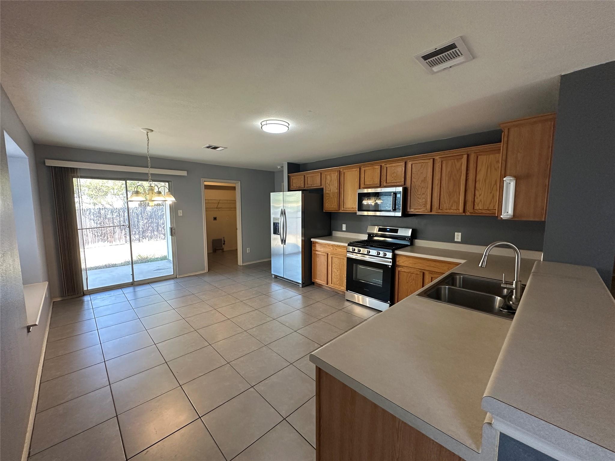 908 Sally Lunn Way Pflugerville TX 78660