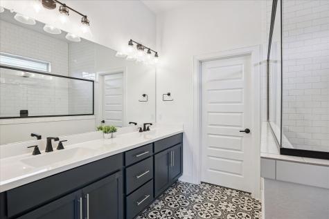 8112 Skytex Street Austin TX 78744