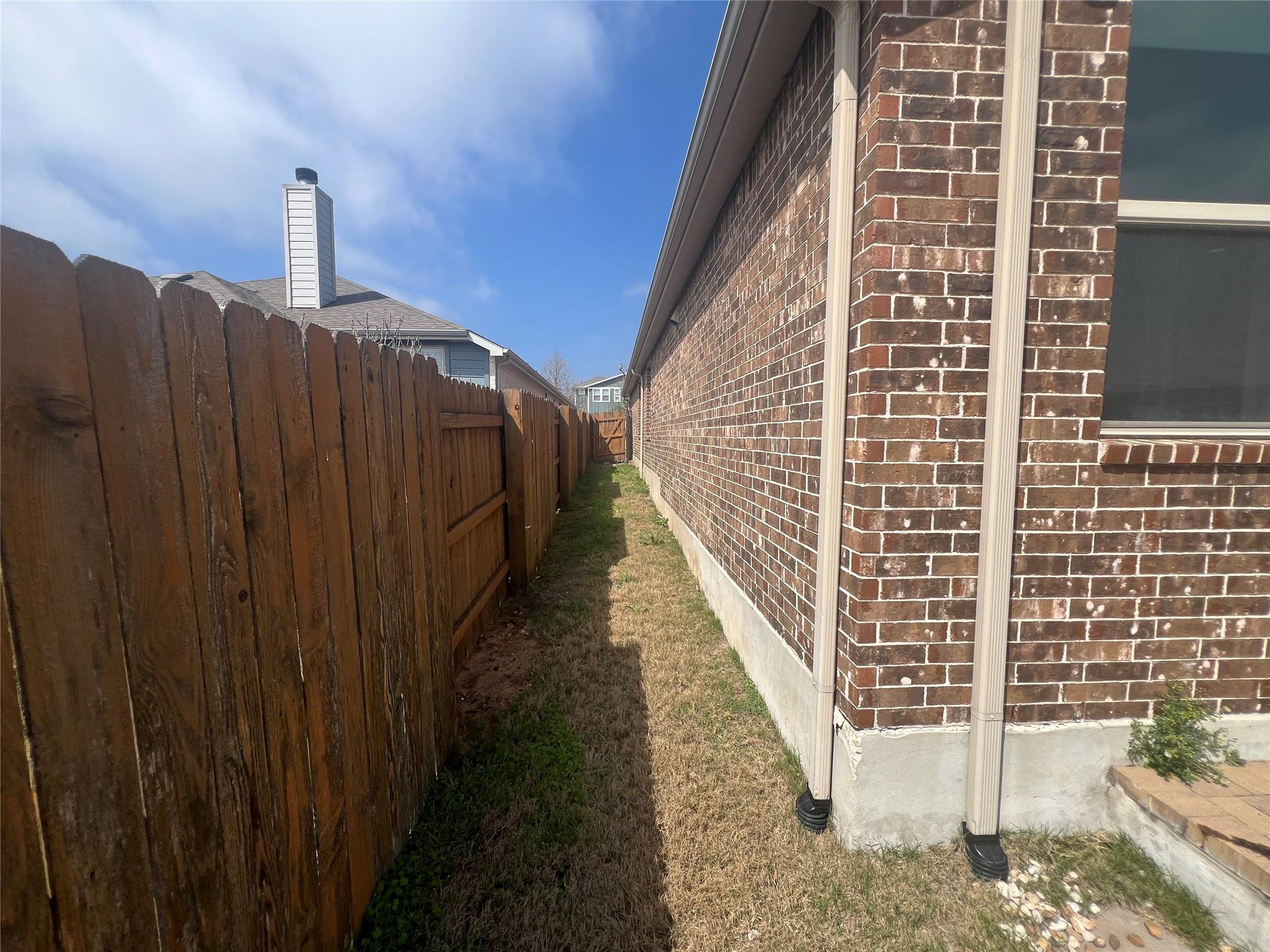 7009 Sienna Rouge Path Austin TX 78744