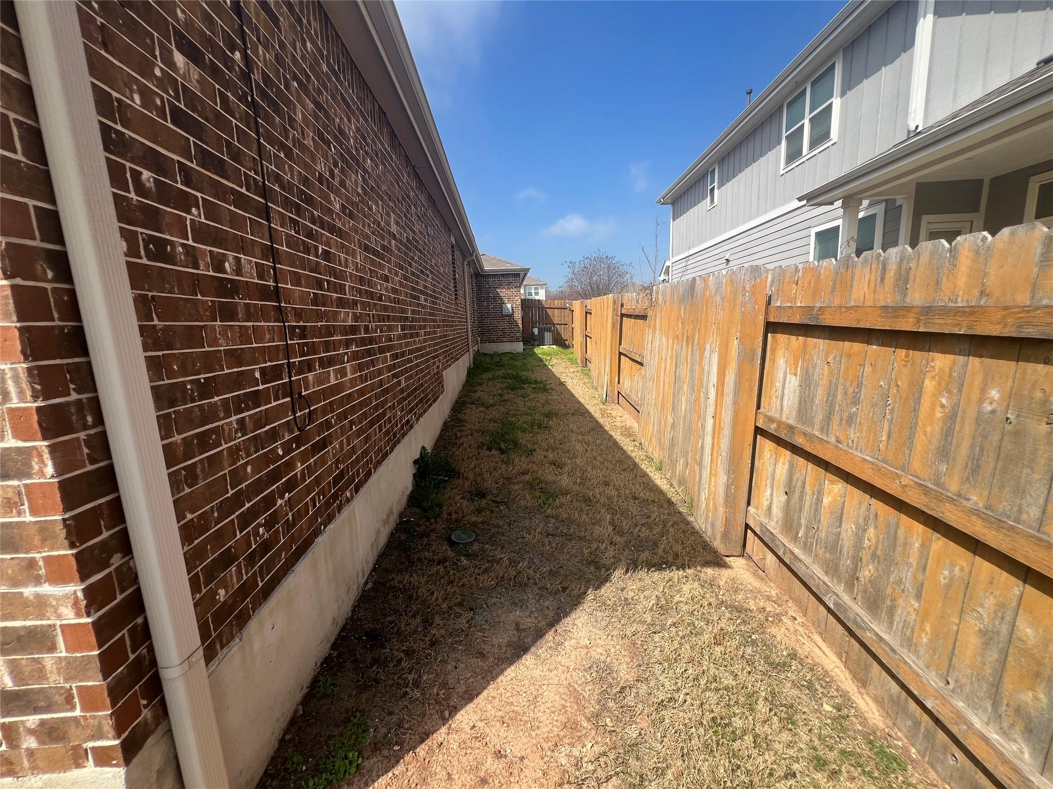 7009 Sienna Rouge Path Austin TX 78744