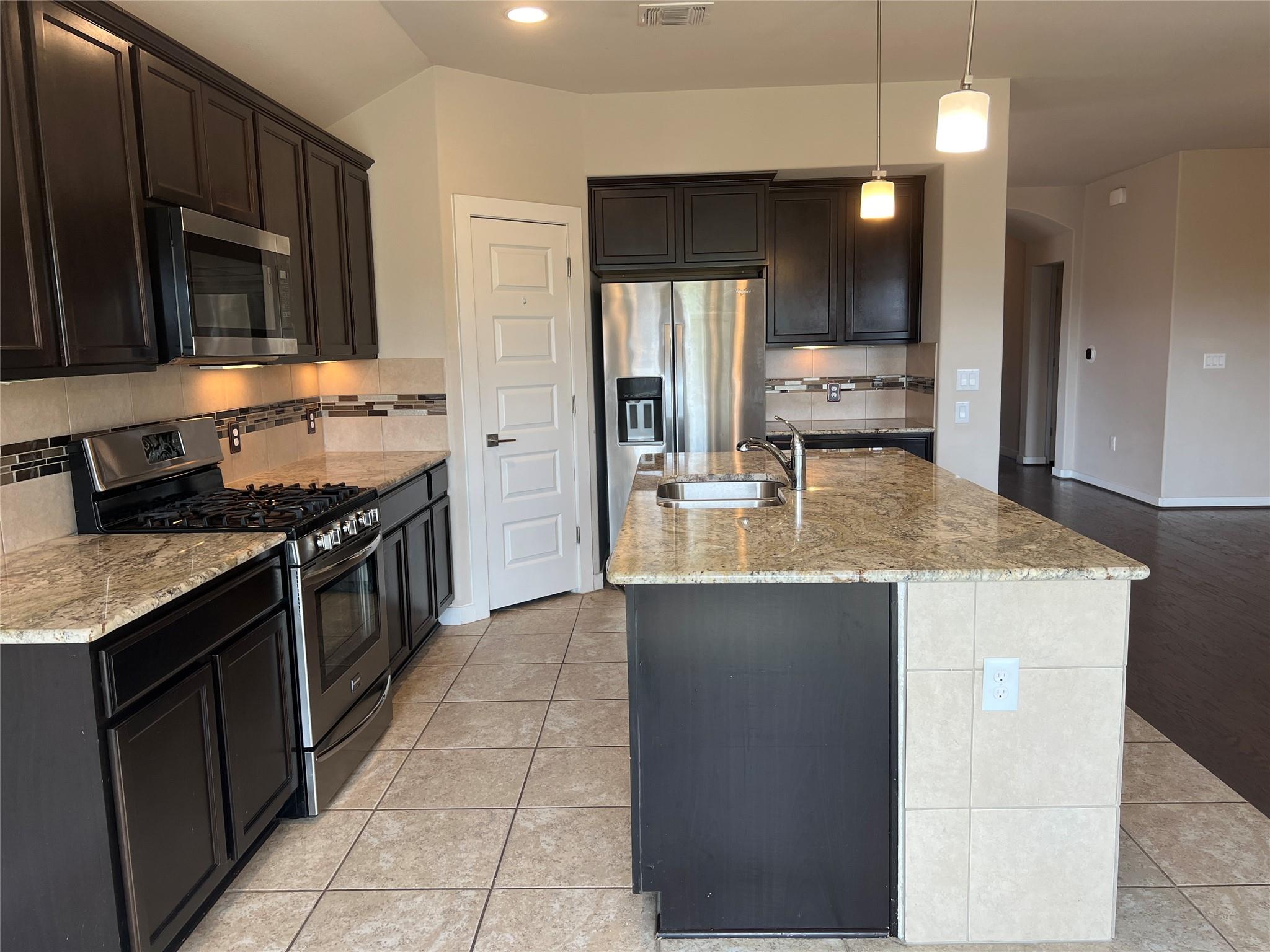 7009 Sienna Rouge Path Austin TX 78744