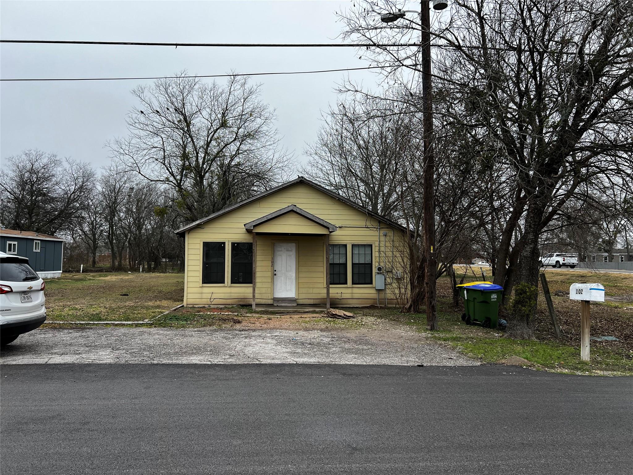 102 E Carrie Manor Street Manor TX 78653