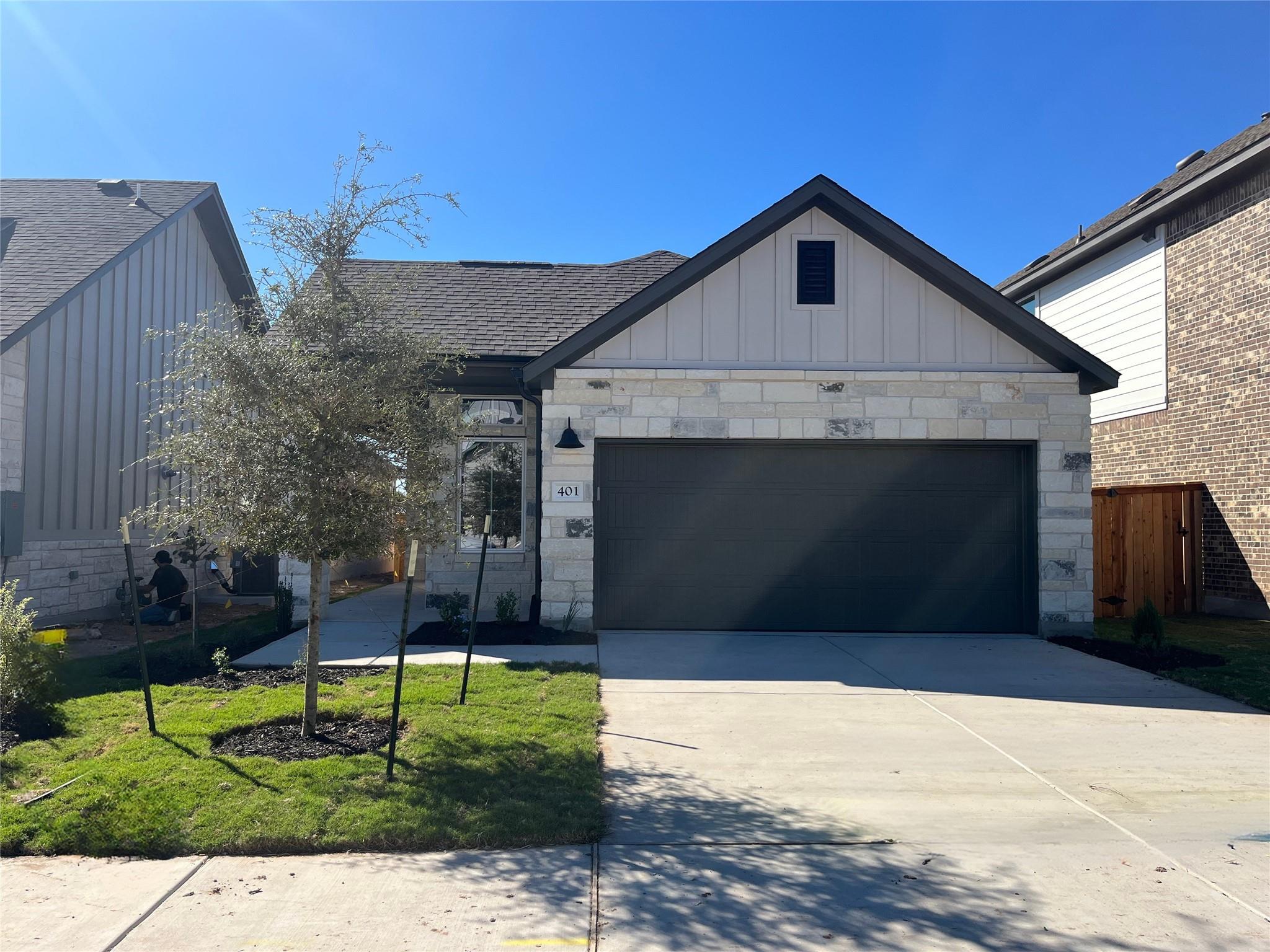 401 Darley Oak Drive Dripping Springs TX 78620