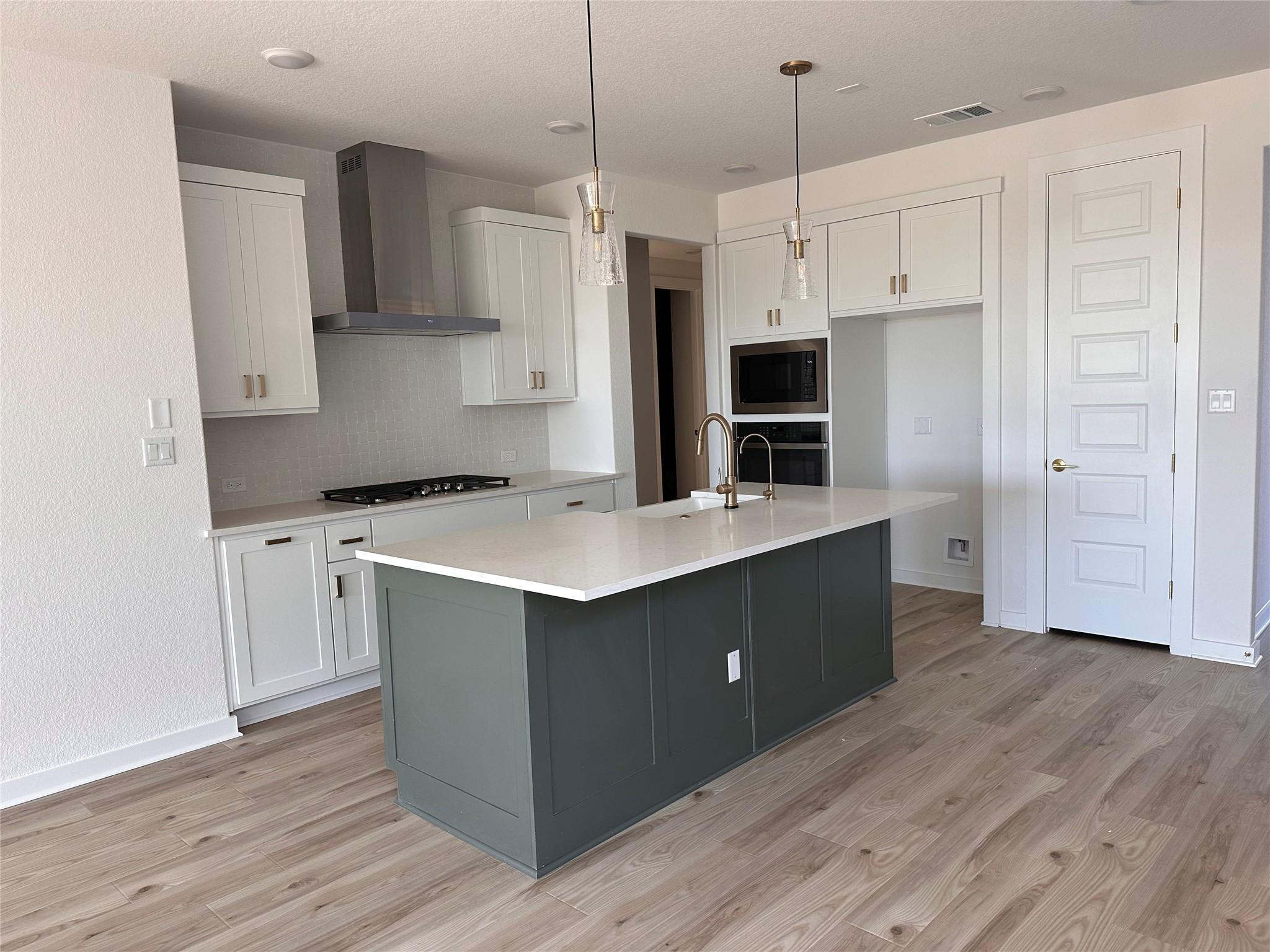 401 Darley Oak Drive Dripping Springs TX 78620
