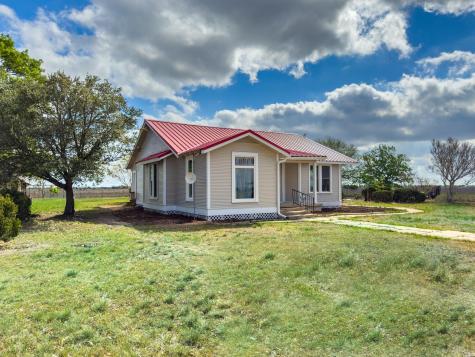 267 Bodemann Lane Lockhart TX 78644