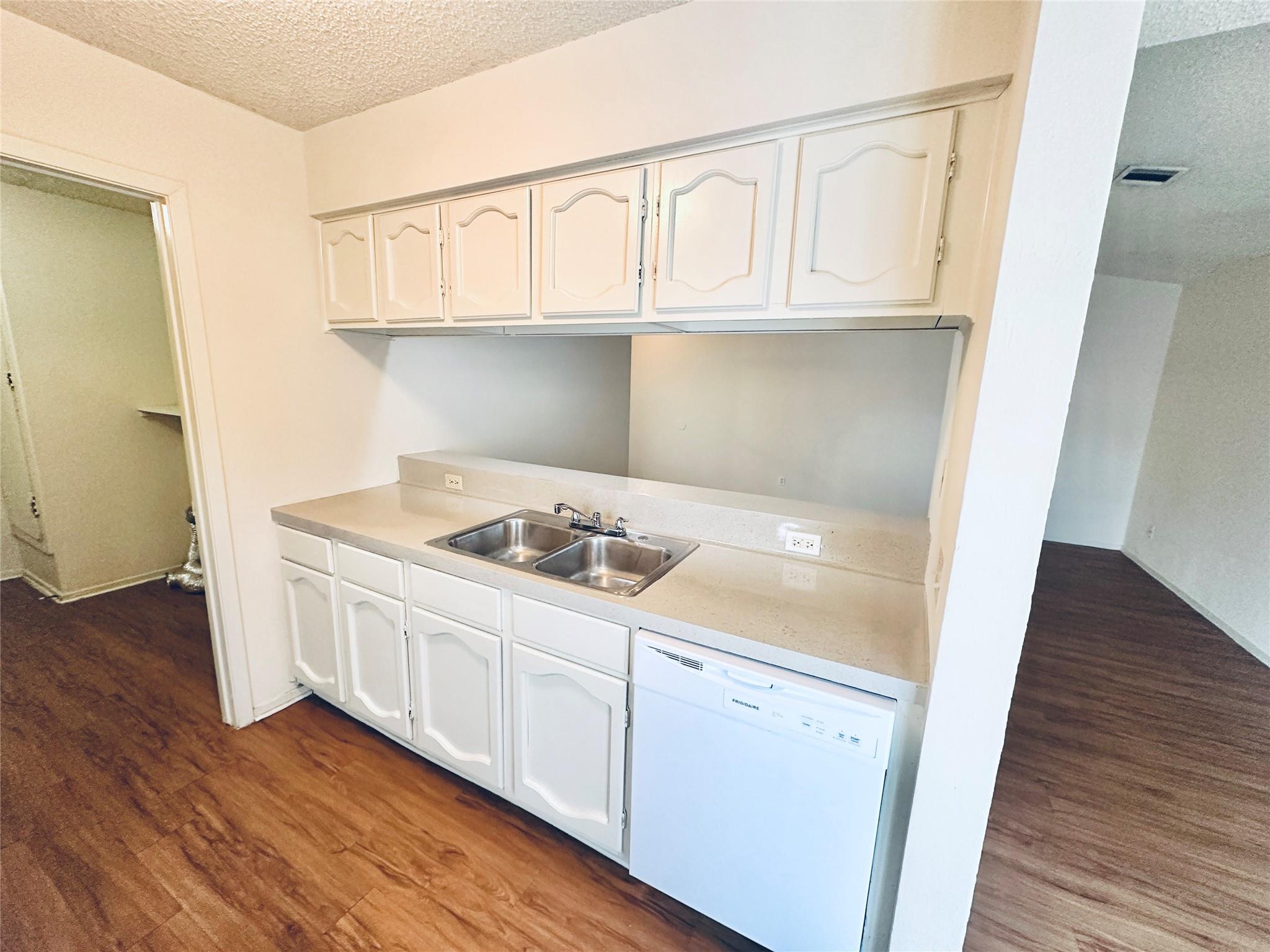 12504 Tree Line Drive Austin TX 78729