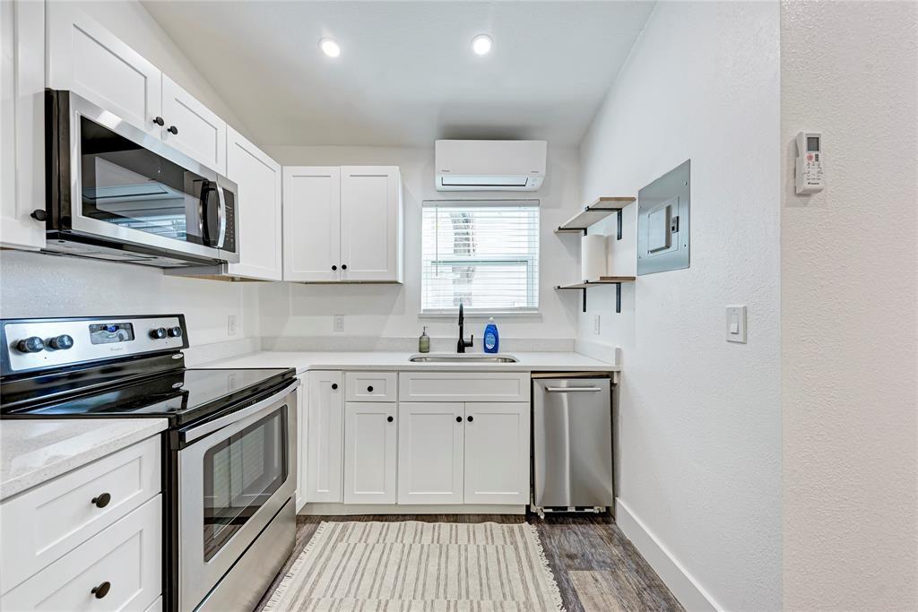 2302 Leon Street Austin TX 78705