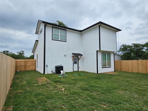 173 Chickasaw Smithville TX 78957