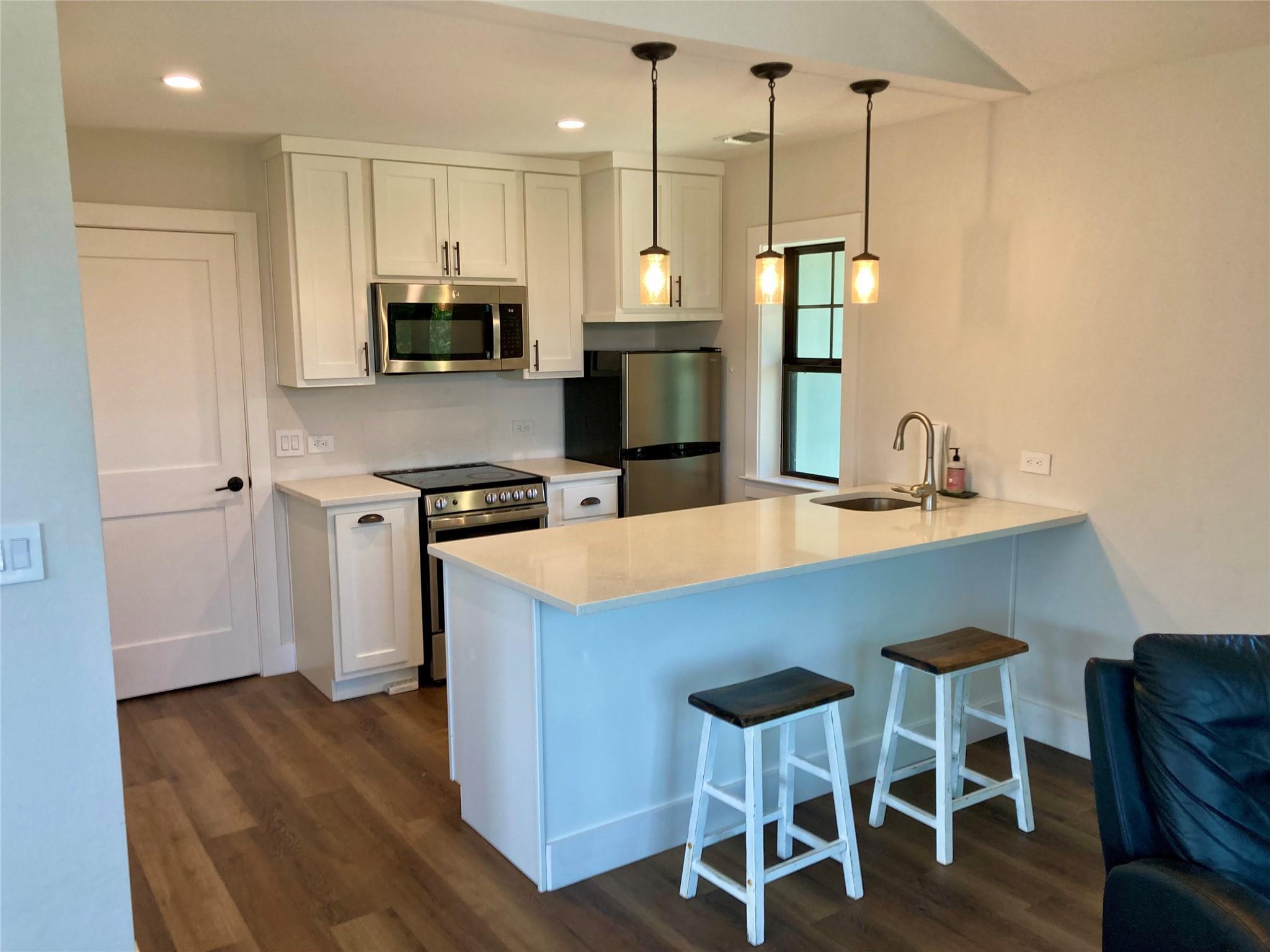 1425 Cr 414 Spicewood TX 78669