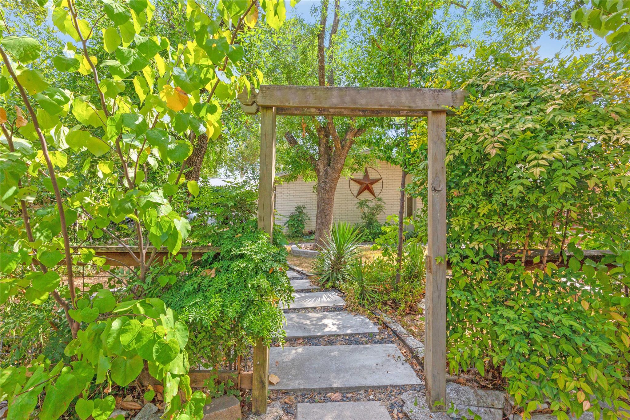 3307 Greenlawn Parkway Austin TX 78757