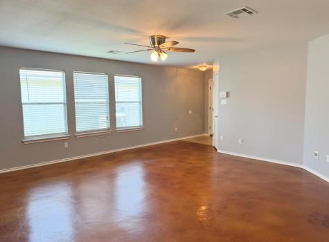 109 Gillespie Lane Elgin TX 78621