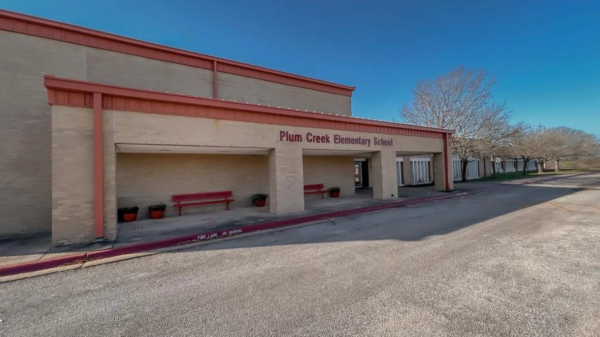 1207 Camden Lane Lockhart TX 78644