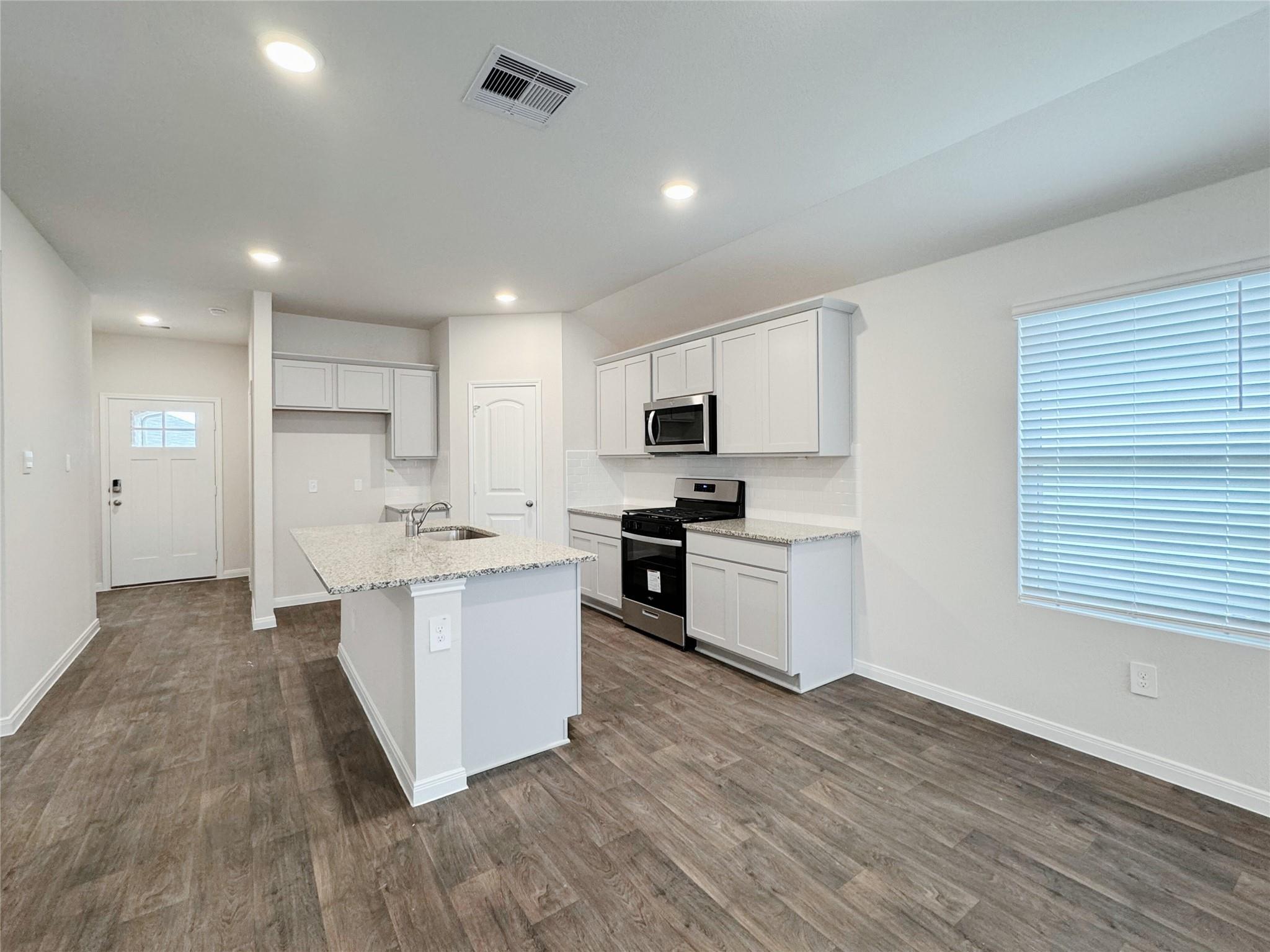 1207 Camden Lane Lockhart TX 78644