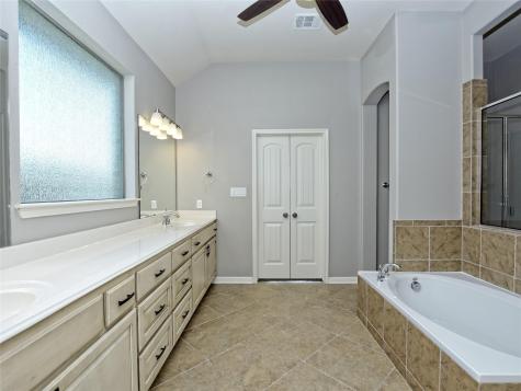 2508 Hilltop Divide Lane Leander TX 78641
