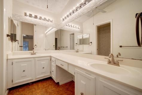 10509 Doering Lane Austin TX 78750