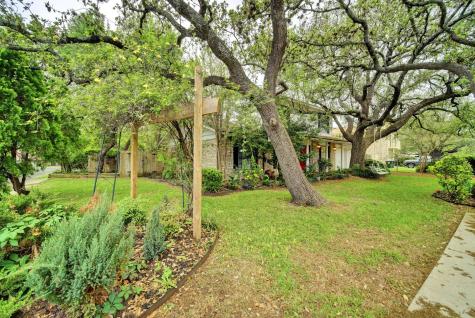10509 Doering Lane Austin TX 78750
