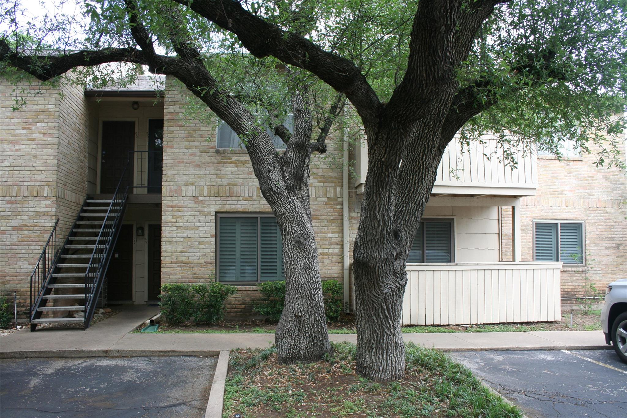 8210 Bent Tree Road Austin TX 78759
