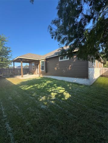 204 Wilderness Trail Elgin TX 78621
