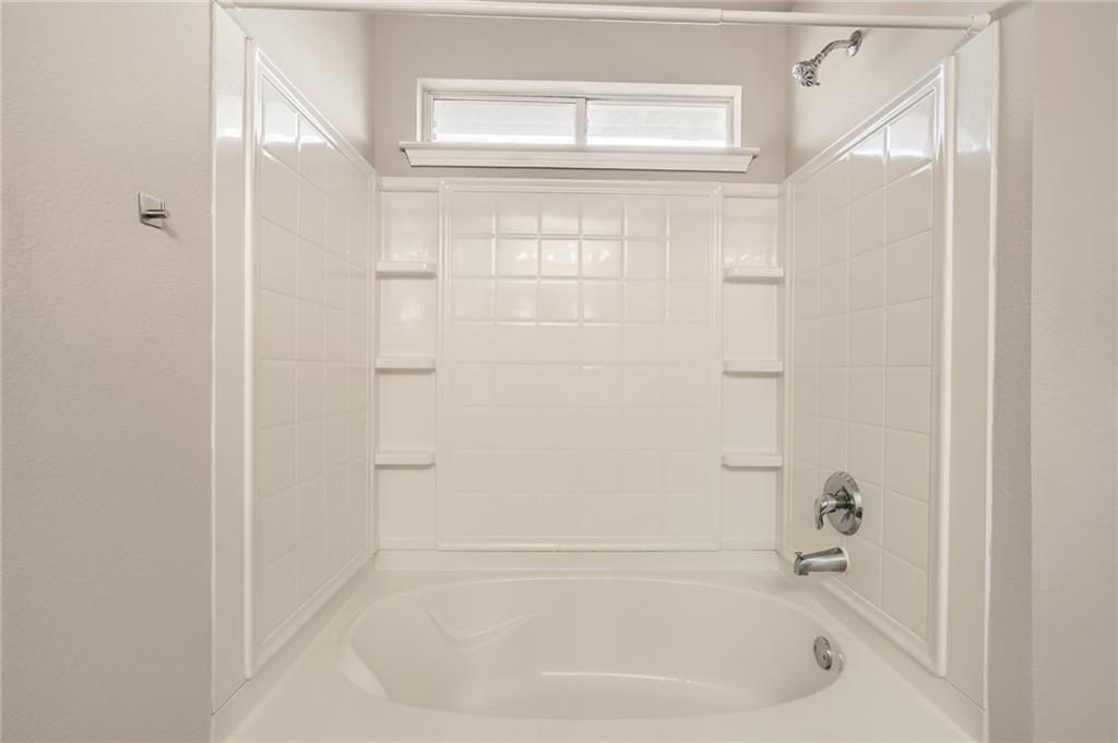 612 Copper Court Jarrell TX 76537