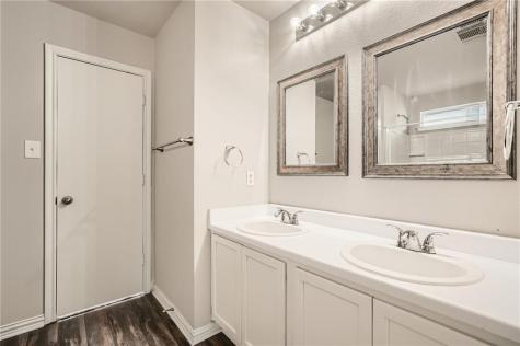 612 Copper Court Jarrell TX 76537