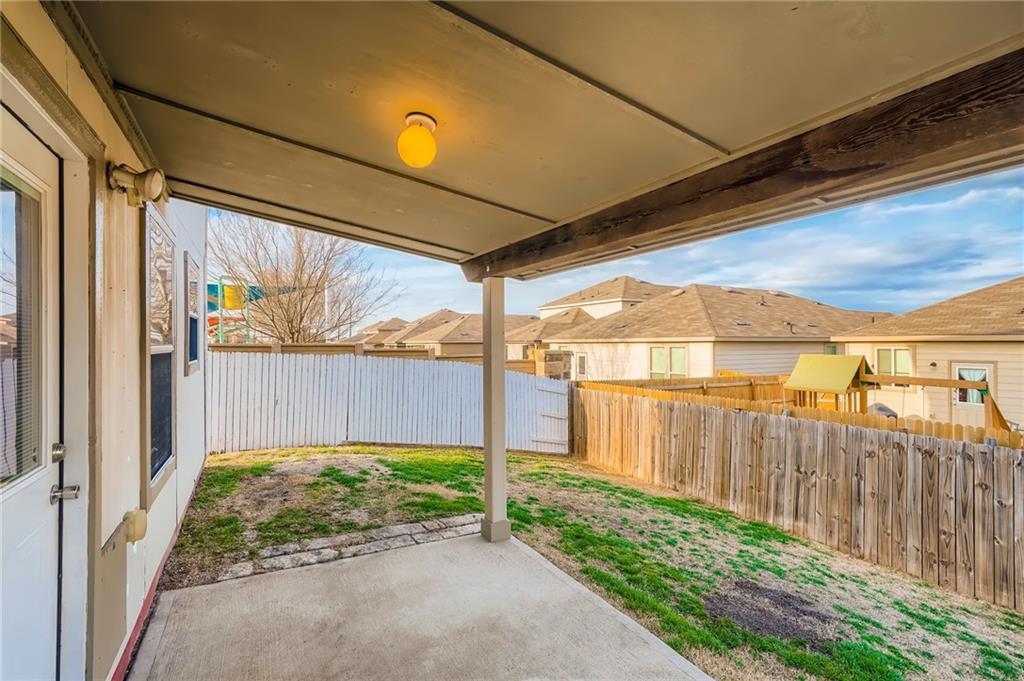 612 Copper Court Jarrell TX 76537