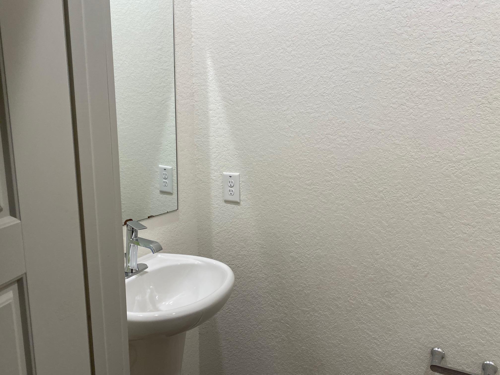 121 Parryi Cove Leander TX 78641