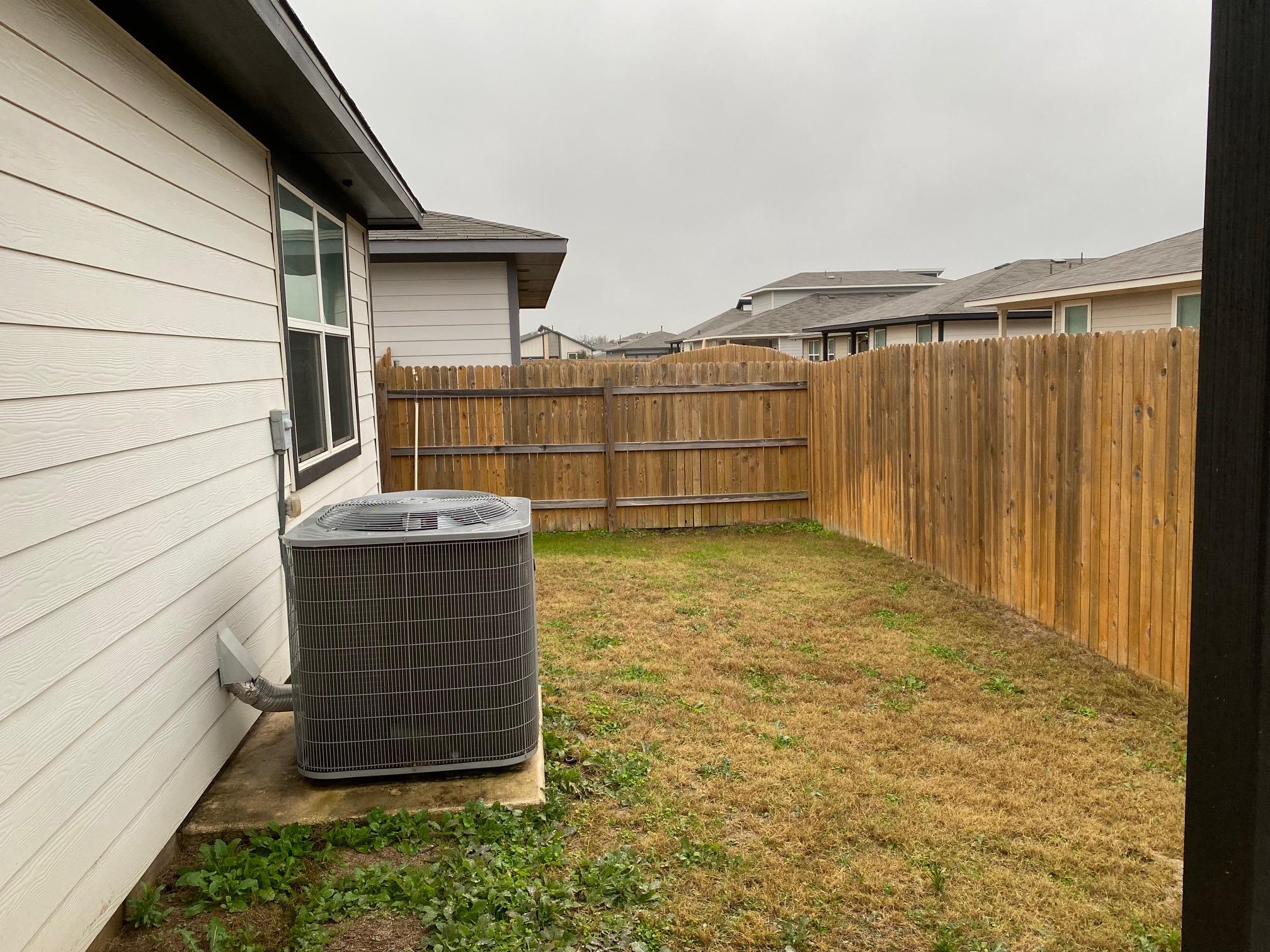 121 Parryi Cove Leander TX 78641
