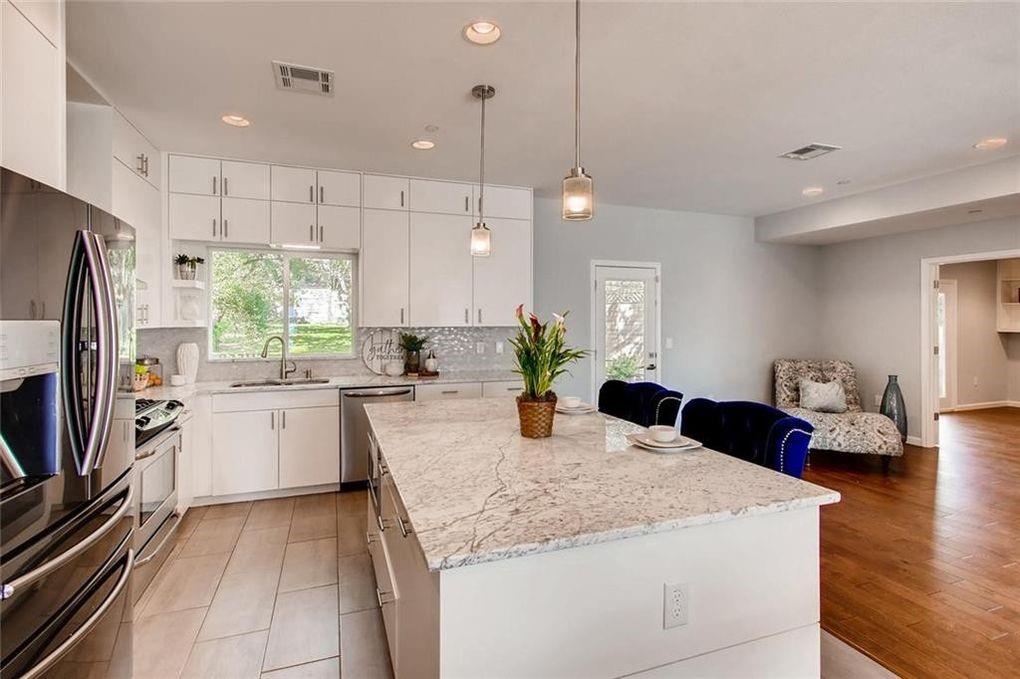 5004 Balcones Drive Austin TX 78731