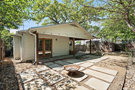 1211 Alexander Avenue Austin TX 78702