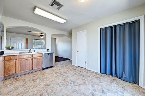 11724 Gemmer Street Del Valle TX 78617
