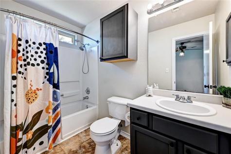 11724 Gemmer Street Del Valle TX 78617