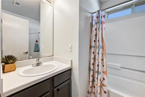 11724 Gemmer Street Del Valle TX 78617