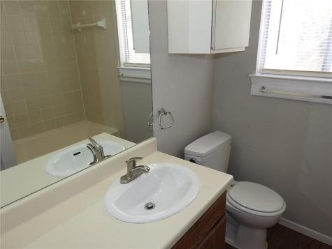 4500 Dorsett Oaks Circle Austin TX 78727