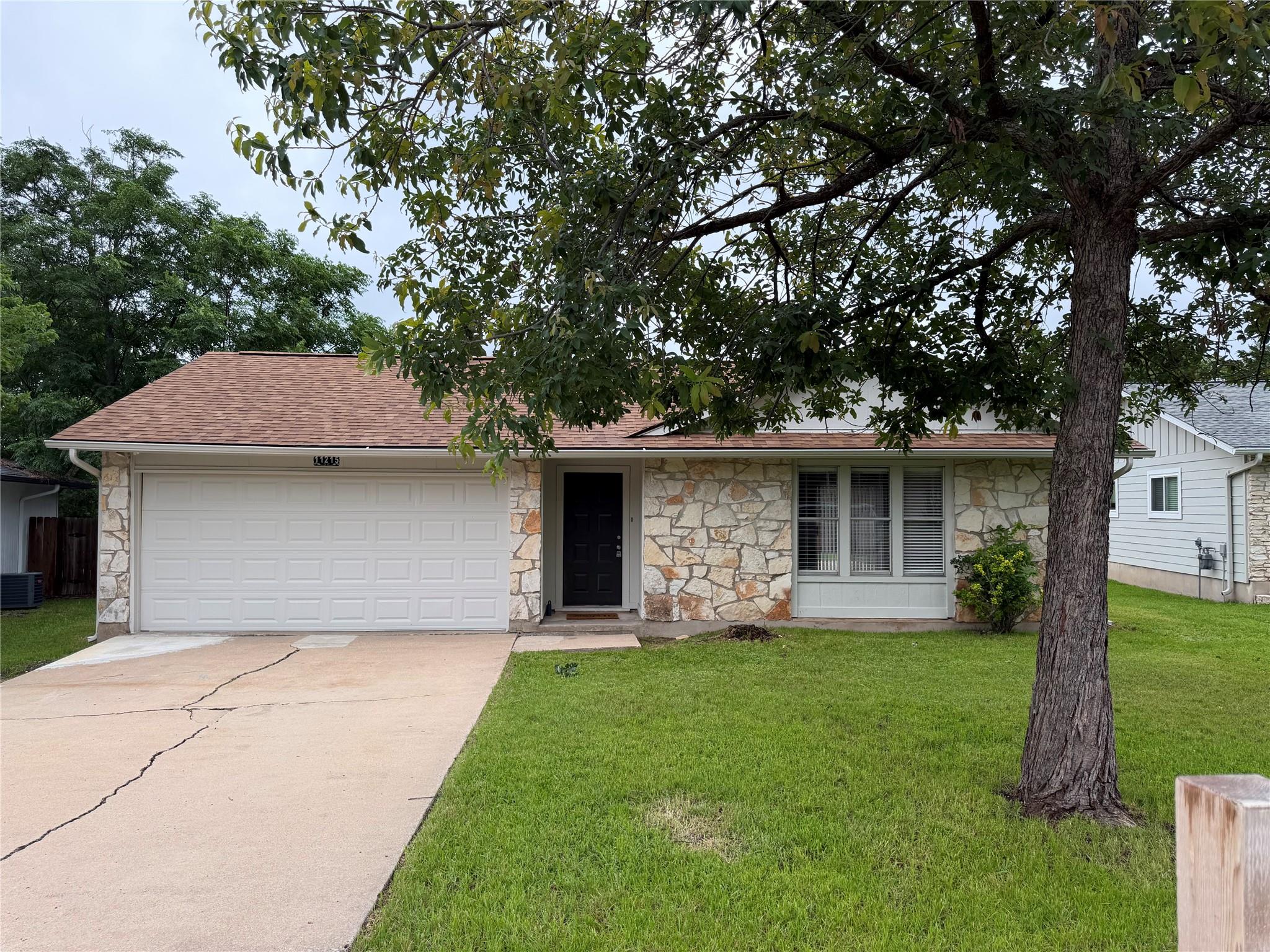 11215 Slippery Elm Trail Austin TX 78750