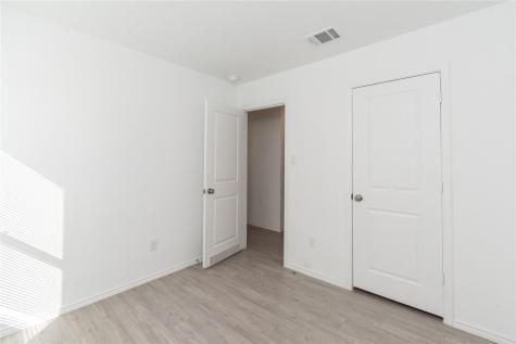 5812 San Geronimo Seguin TX 78155