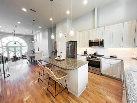 206 E Live Oak Street Austin TX 78704