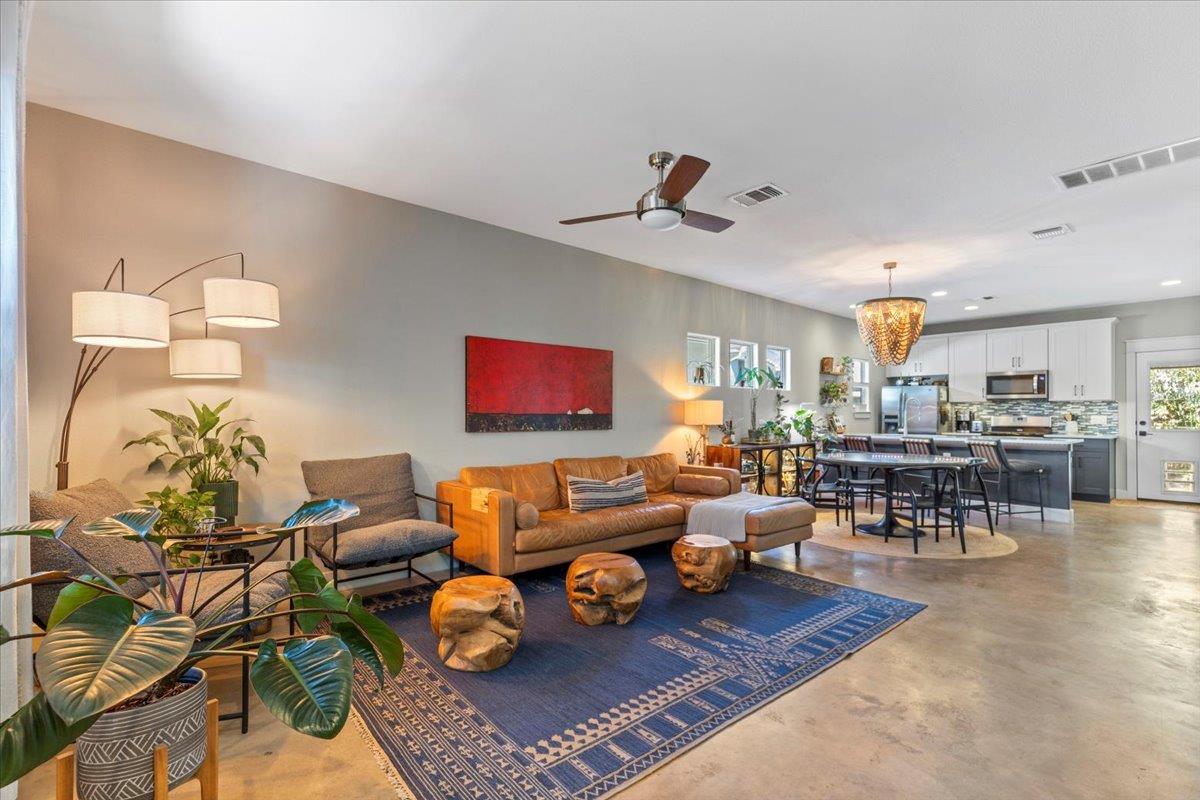 3014 Neal Street Austin TX 78702