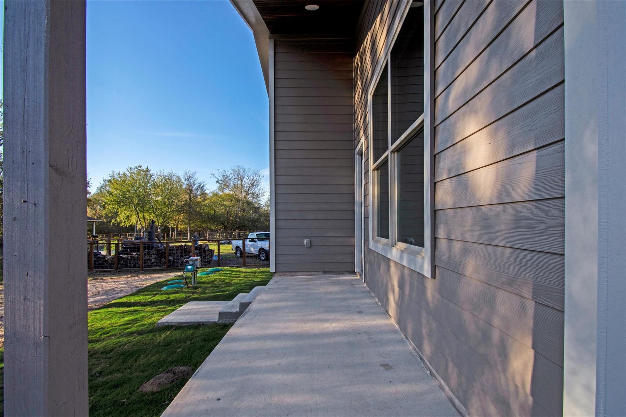 151 Kawainui Lane Bastrop TX 78602